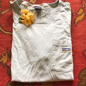 Patagonia Men's pocket tee L organic cotton